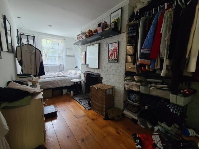 Building Photo - 2 bedroom in NEW YORK NY 10009