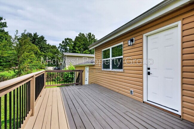 Building Photo - 13 S Perry Cir