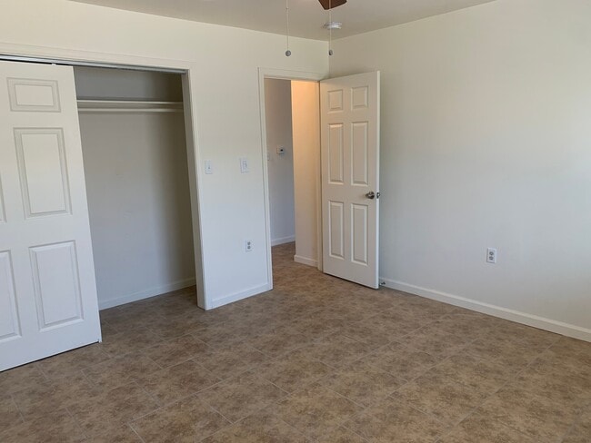 Building Photo - 2509