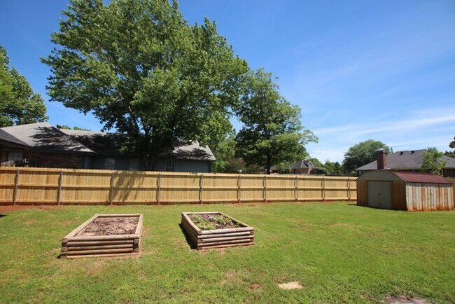 Building Photo - Available! Beautiful 3 bedroom in Whitehouse!