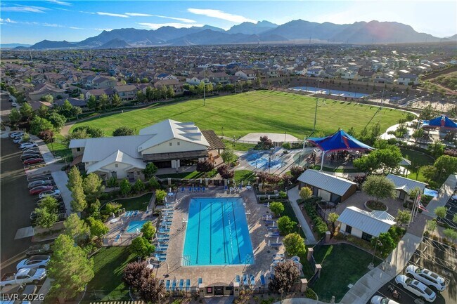 Building Photo - 8067 Tank Loop St