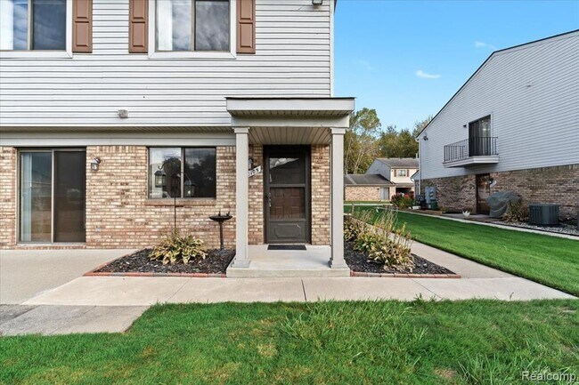 Building Photo - 50105 N Jimmy Ct