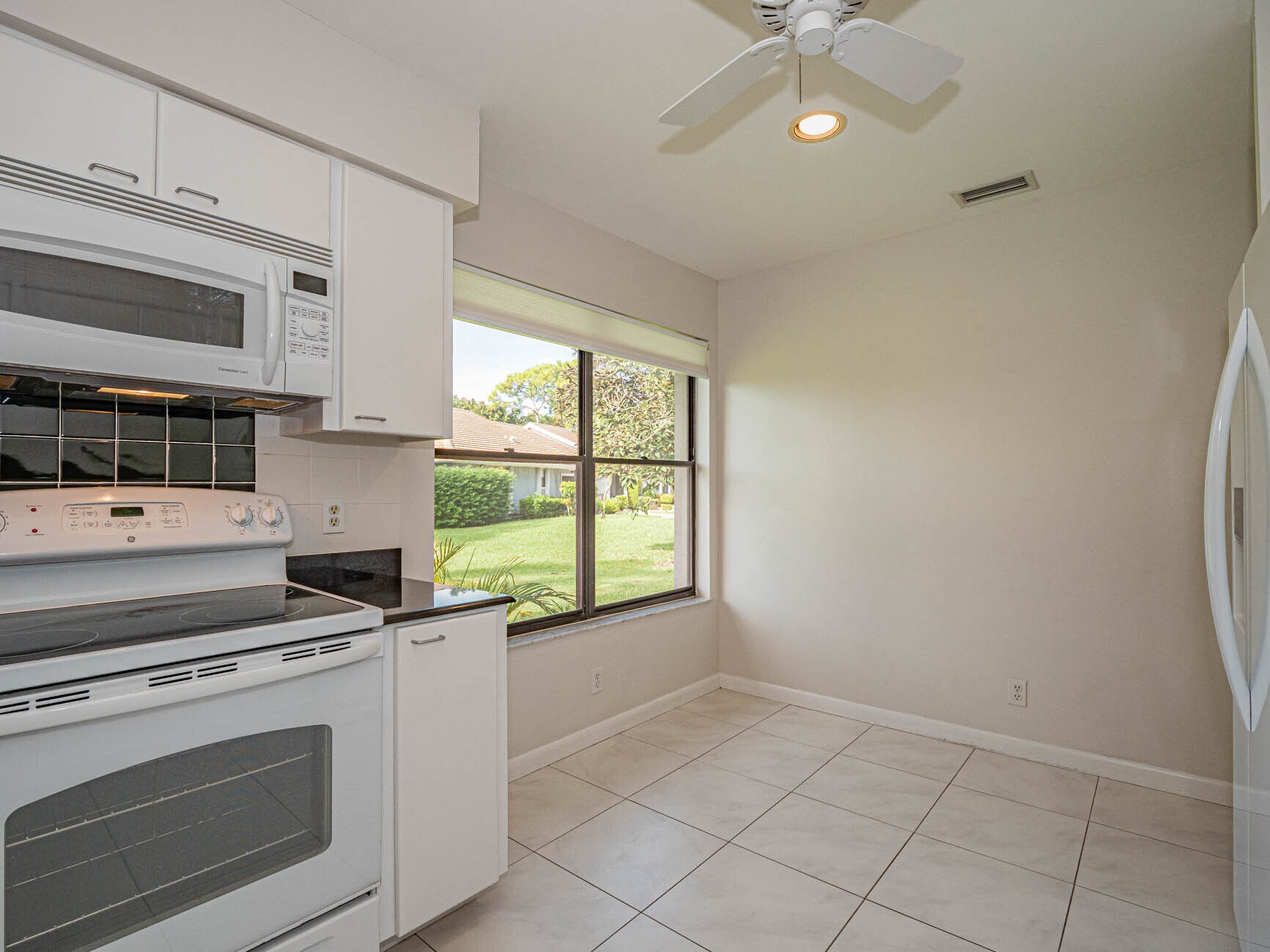 Building Photo - 13312 Touchstone Plz