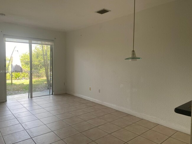 Building Photo - 17630 NW 73rd Ave