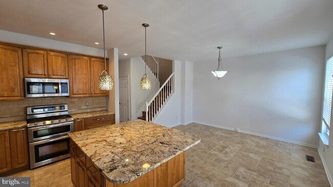 Building Photo - 4105 Hazelwood Ct