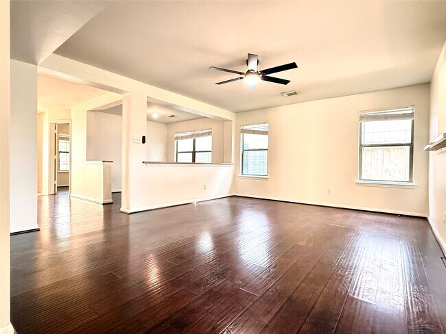 Building Photo - 16127 Cole Bridge Ln