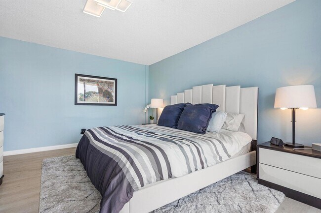 Building Photo - 2400 Presidential 204 Way