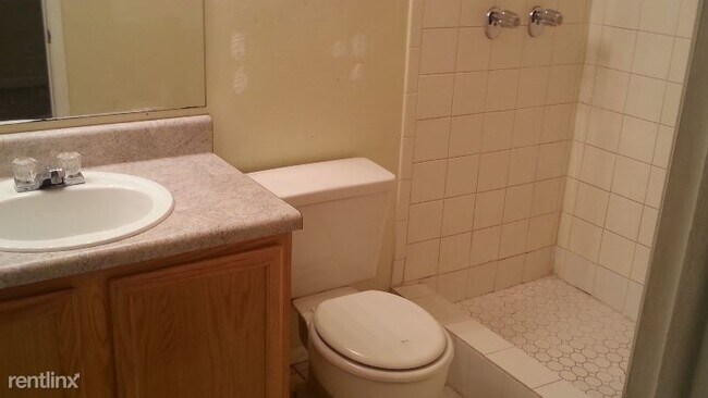 Building Photo - 5204 Sunridge Palms Dr