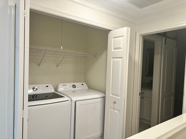 washer and dryer - 1721 Kingsgate Ct