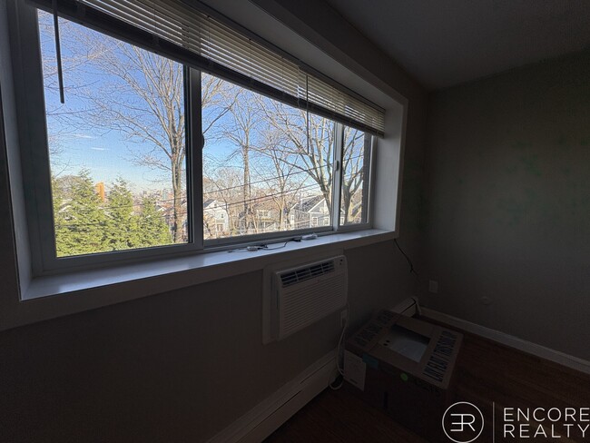 Building Photo - 226 Parker Hill Ave