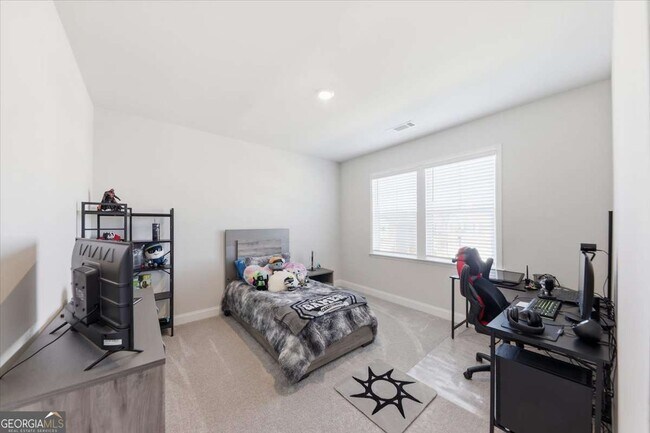 Building Photo - 3939 Alderstone Dr