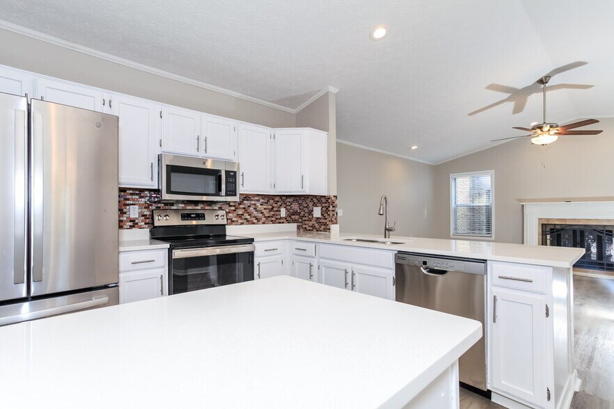 Building Photo - 3708 Fox Hunt Trail