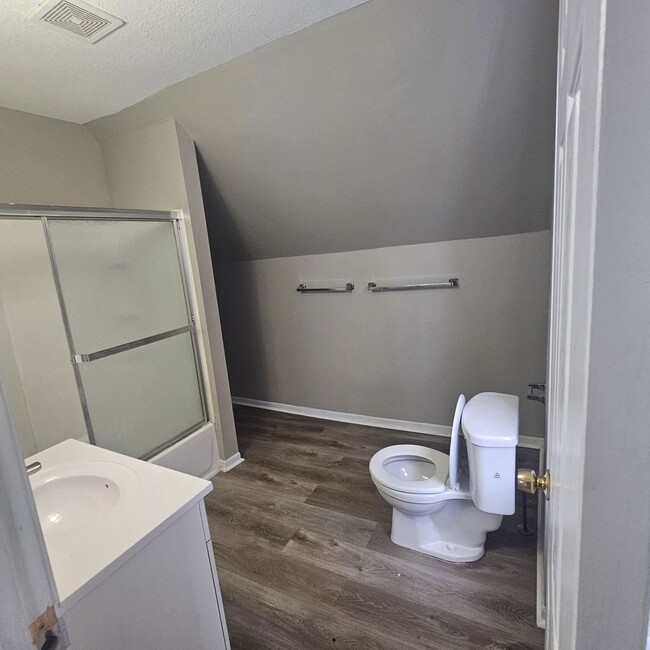 Building Photo - Coming Soon! Charming 3-Bedroom Home in Wa...