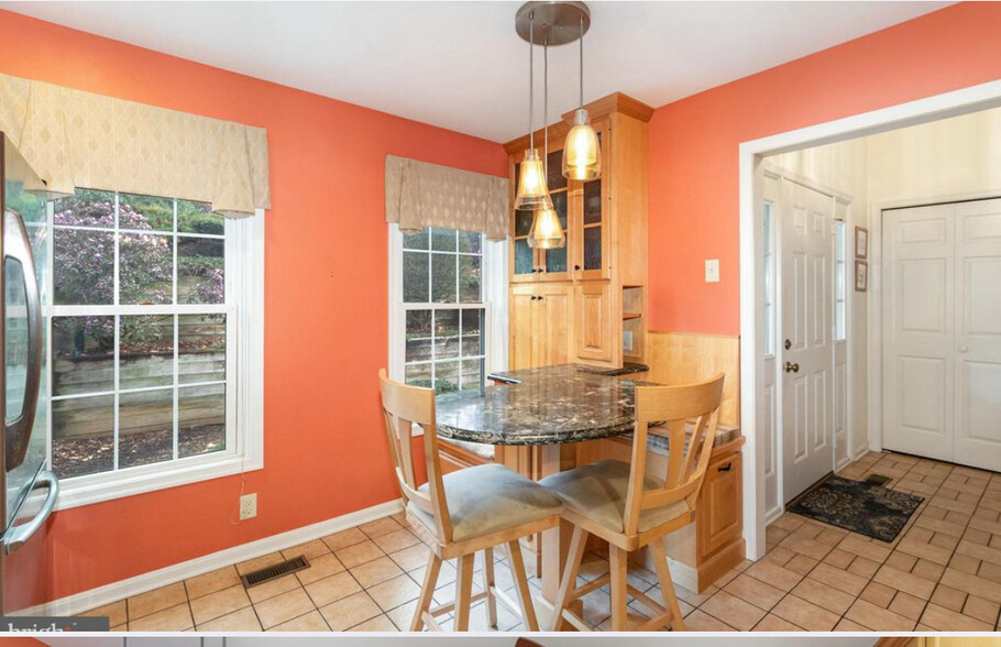 Building Photo - 1123 Wicklow Ct