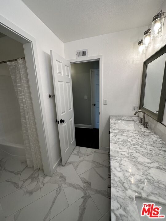 Building Photo - 10850 Remmet Ave