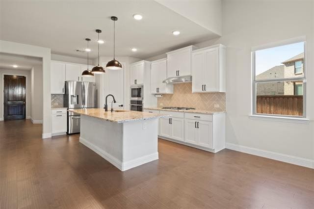 Building Photo - 2205 Lexington Wy