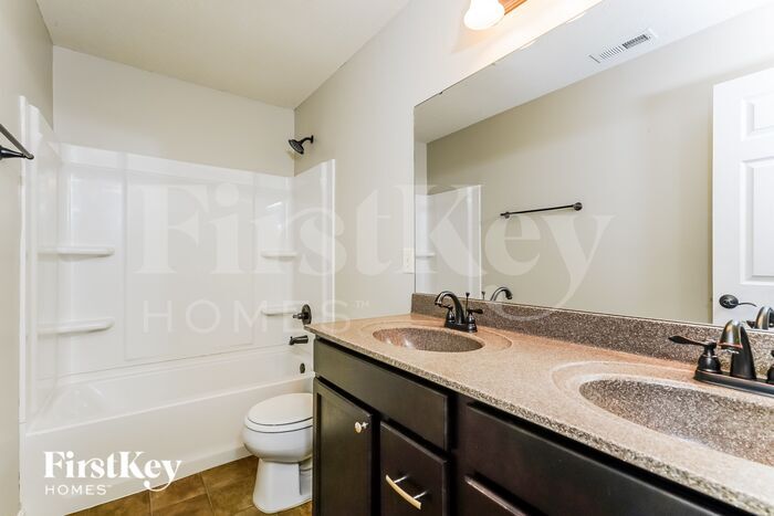 Building Photo - 1336 Turkington Ct