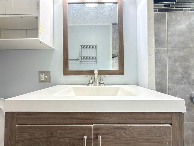 Building Photo - 18 Harold Park