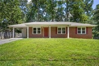 Building Photo - 2416 Lakewood Dr NW