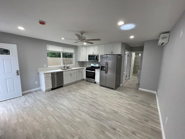 Building Photo - 2615 Elizondo Ave