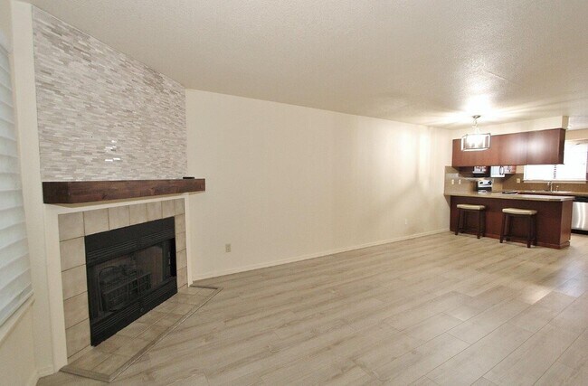 Building Photo - 3021 S Windstream Ln
