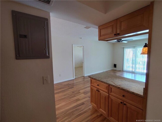 Building Photo - 950 S Kanner Hwy