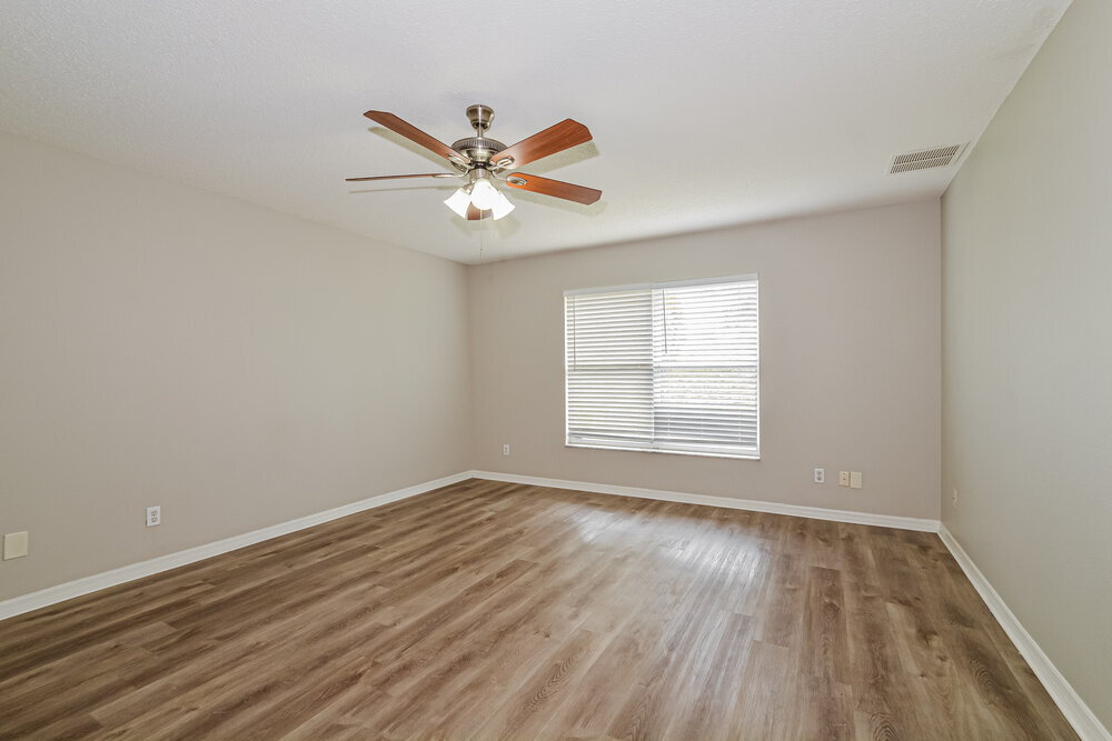 Building Photo - 942 Cork Oak Ln