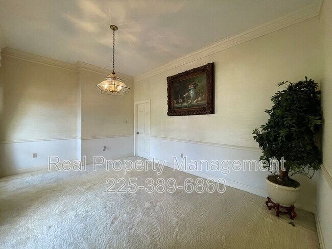 Building Photo - 1022 Wooddale Blvd