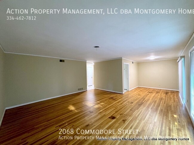 Building Photo - 2068 Commodore St