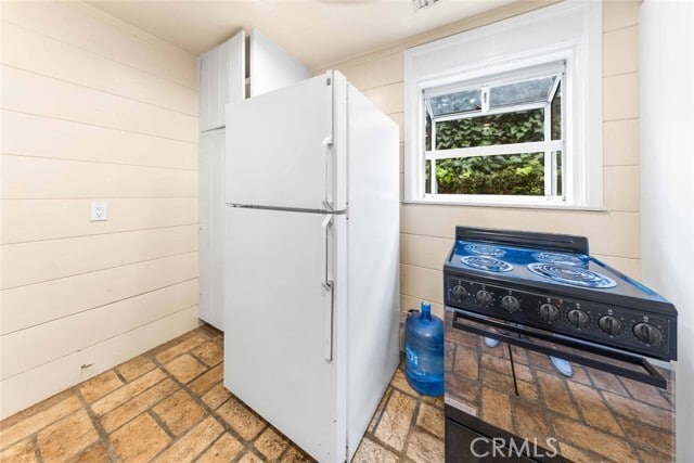 Building Photo - 4949 Strohm Ave