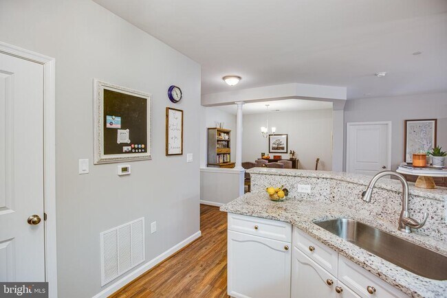 Building Photo - 500 Belmont Bay Dr