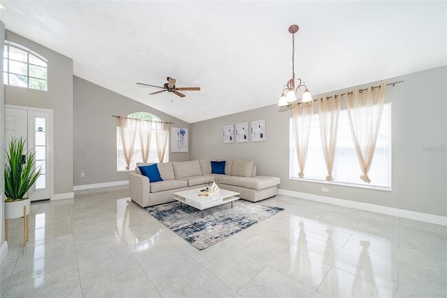 Building Photo - 207 Langham Dr