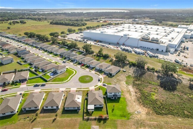 Building Photo - 928 Cambridge Dr