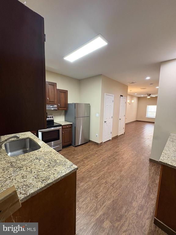 Building Photo - 1707 N Patterson Park Ave