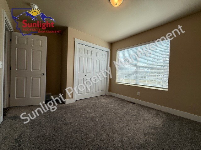 Building Photo - Newer 3 Bed 2 Bath Home in the Heights