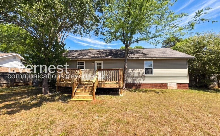 Building Photo - 120 Buckingham Cir