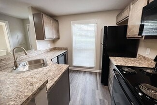 Building Photo - Woodhills Apartments