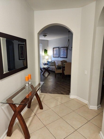 Building Photo - 4802 Cayview Ave