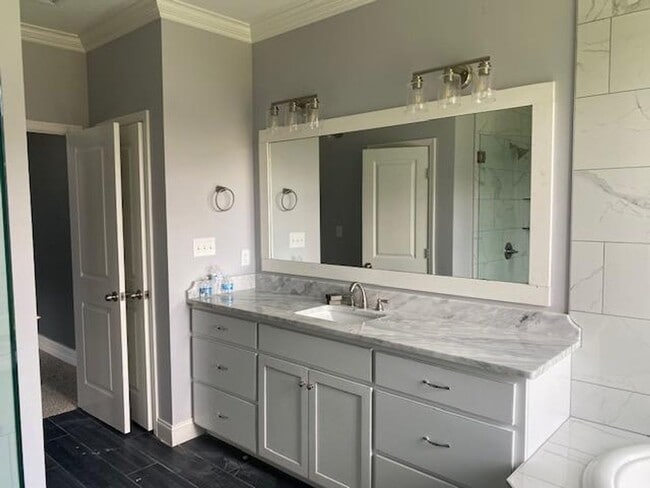 Building Photo - 4019 Crusader Ct