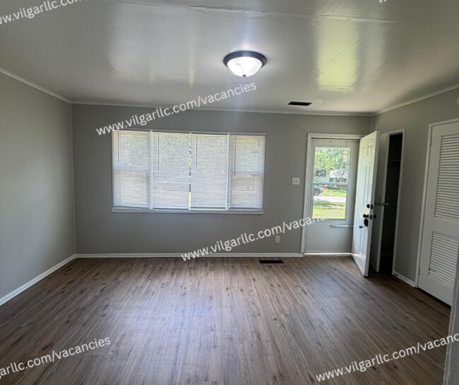 Building Photo - 4049 Tennessee St