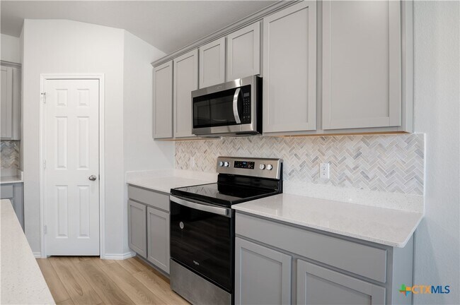 Building Photo - 1430 Piedmont