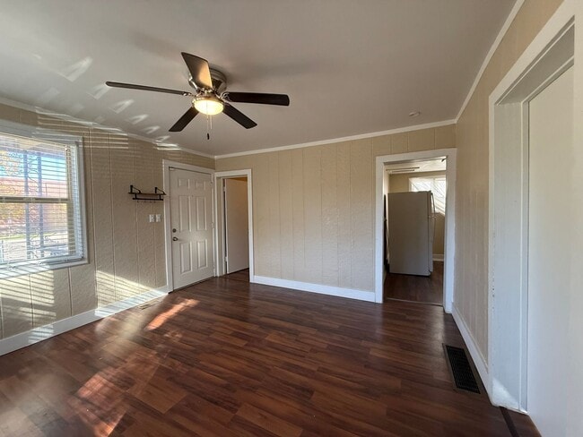 Building Photo - Move In Ready Home on Weber