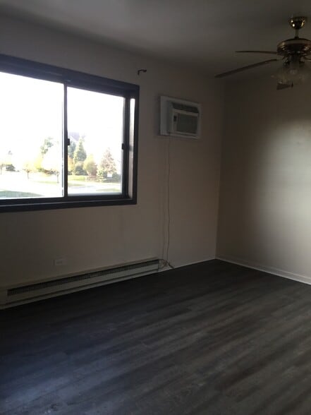 Building Photo - 456 George St