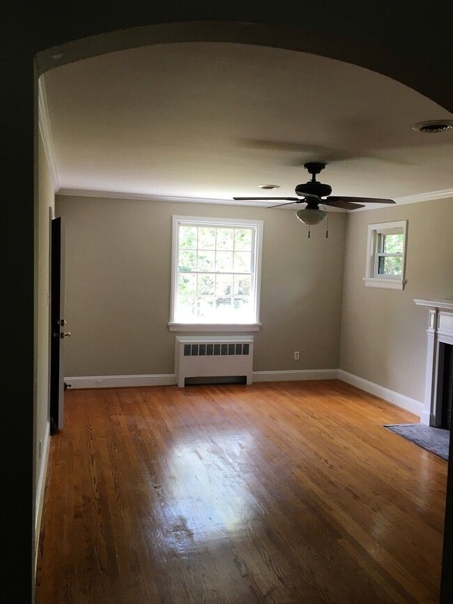 Building Photo - 3910 Cary Street Rd