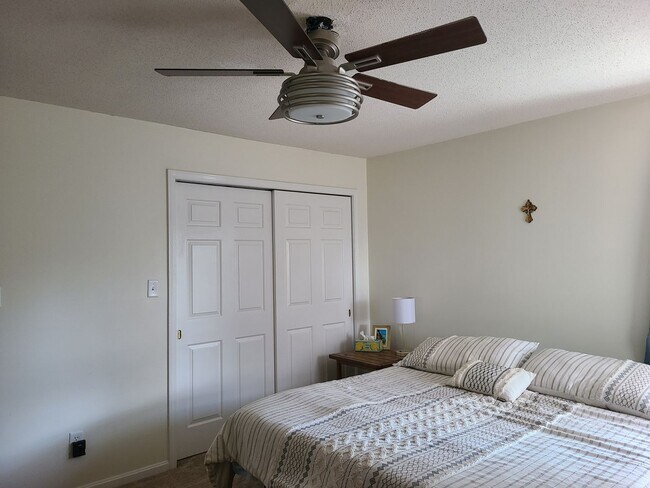 Building Photo - Ring in 2026 with THIS Great Rental!