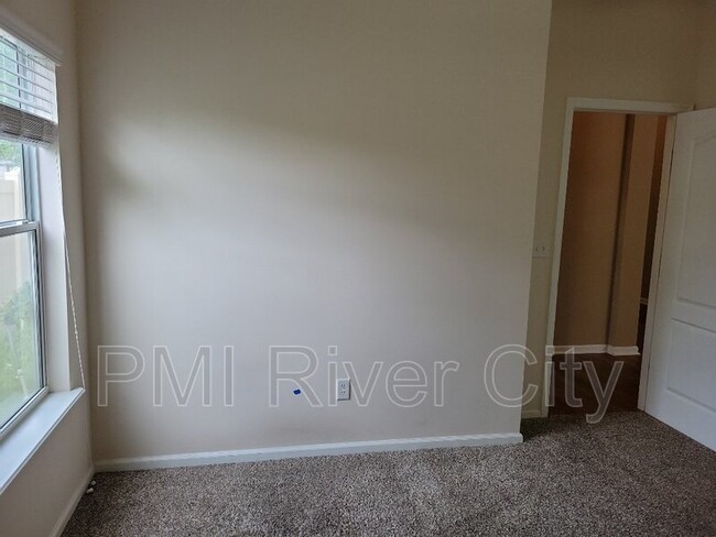 Building Photo - 14283 Big Spring St