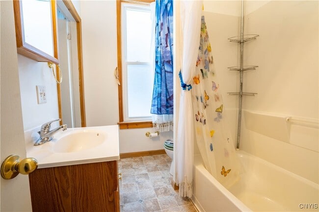 Building Photo - 13 W Monroe St