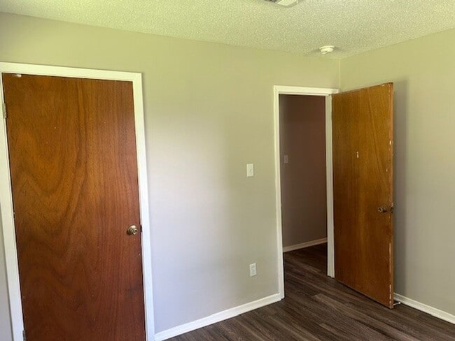 Building Photo - 101 Normandy Ave