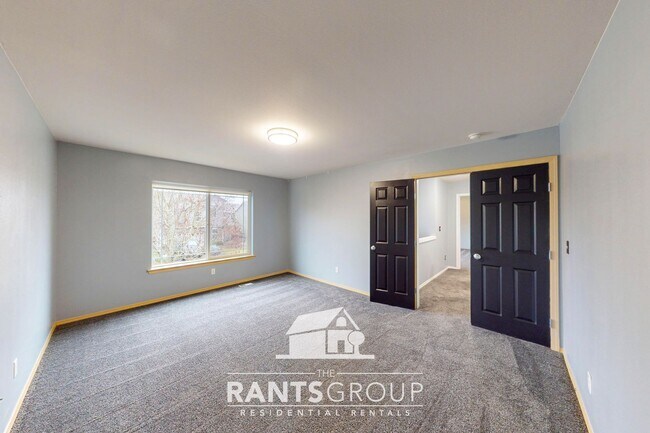 Building Photo - Updated Yelm Home with A/C, Bonus Room, and Fenced Yard!