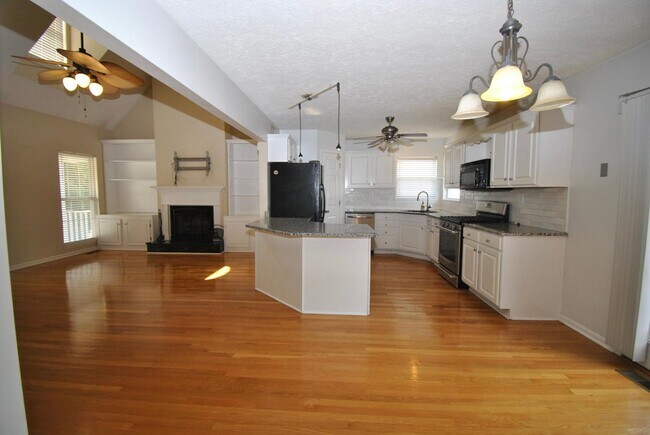 Building Photo - 5307 Silver Wing Blvd